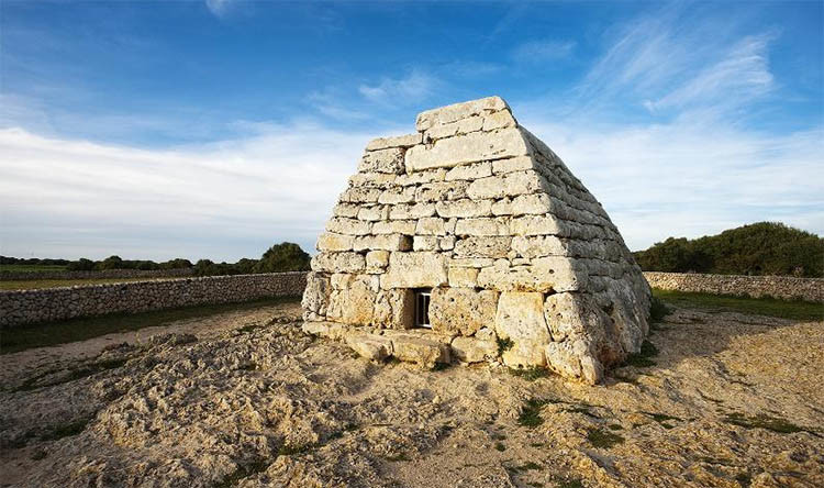 Talaiots prehistoric Menorca